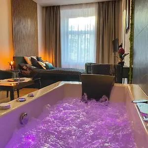  Apartament Czarny Z Jacuzzi Polska